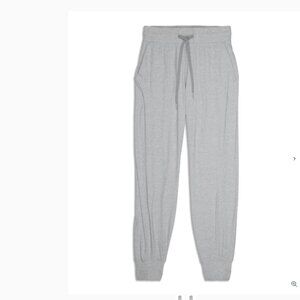 Lululemon Ready to Rulu Jogger Size 6 Grey